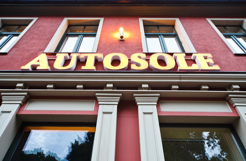 Aparthotel Autosole Рига Екстериор снимка