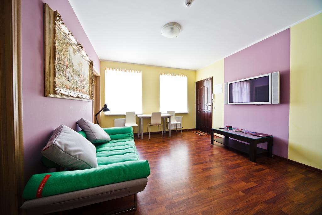 Aparthotel Autosole Рига Стая снимка