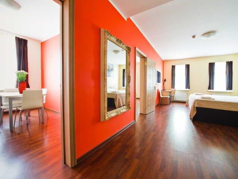 Aparthotel Autosole Рига Екстериор снимка