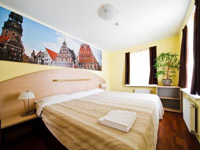 Aparthotel Autosole Рига Екстериор снимка