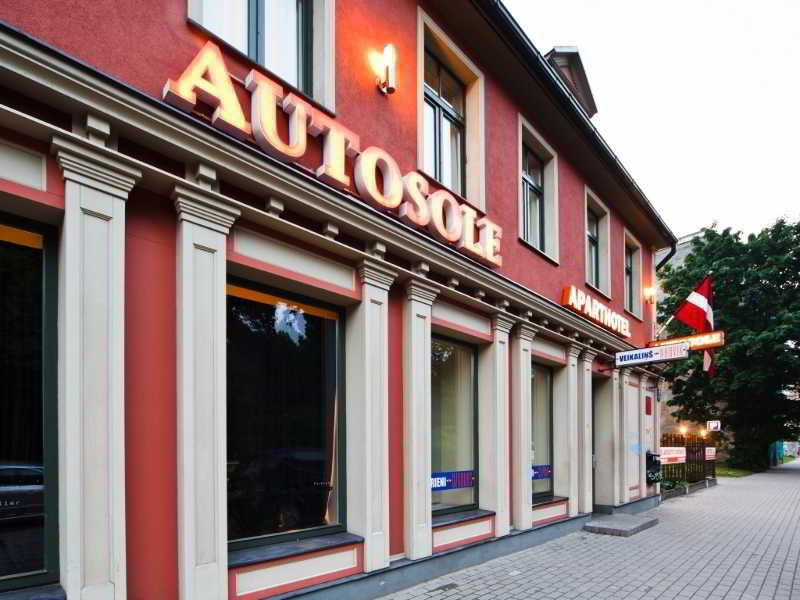 Aparthotel Autosole Рига Екстериор снимка