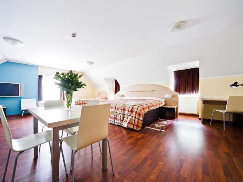 Aparthotel Autosole Рига Екстериор снимка