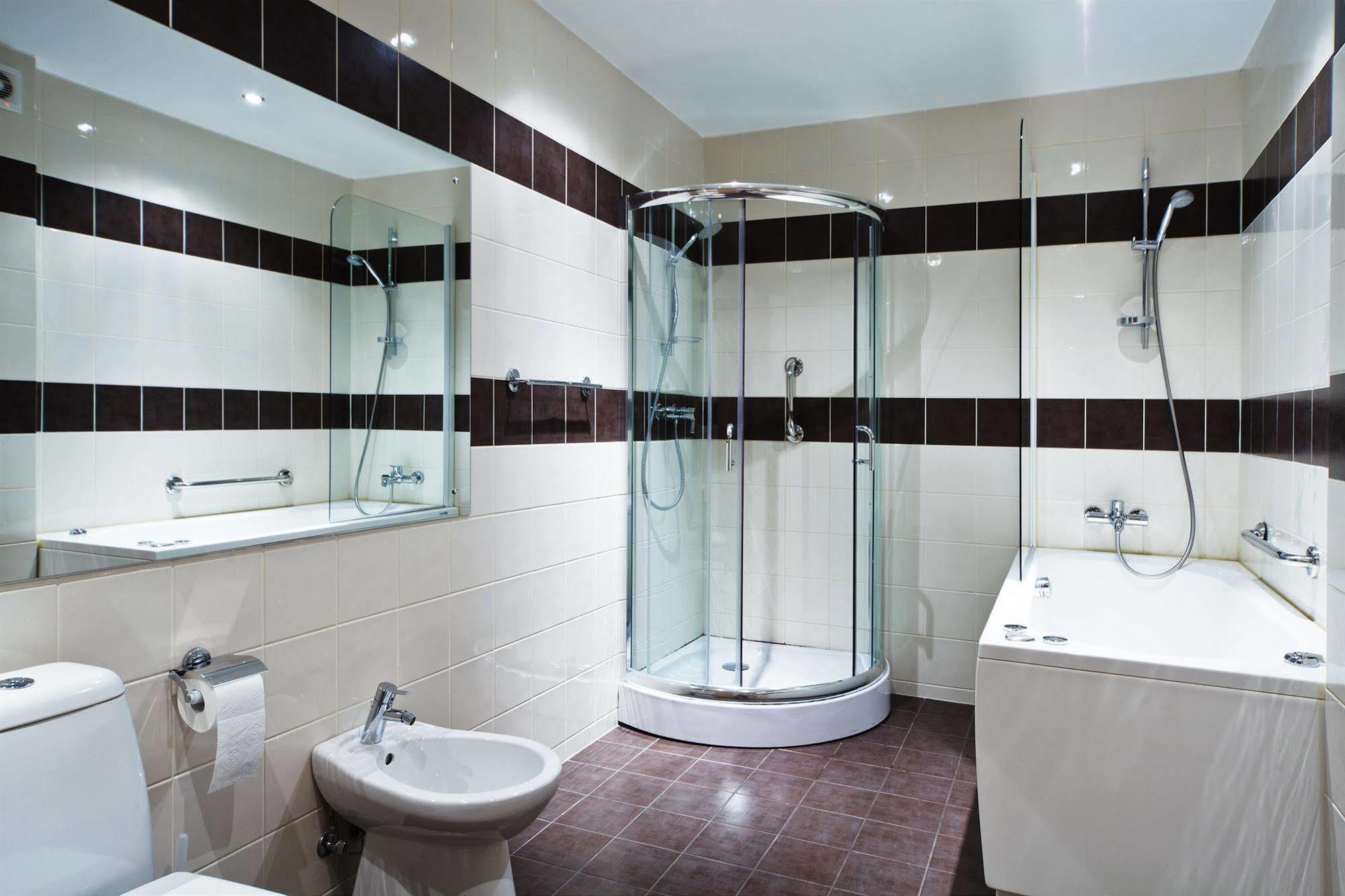 Aparthotel Autosole Рига Екстериор снимка