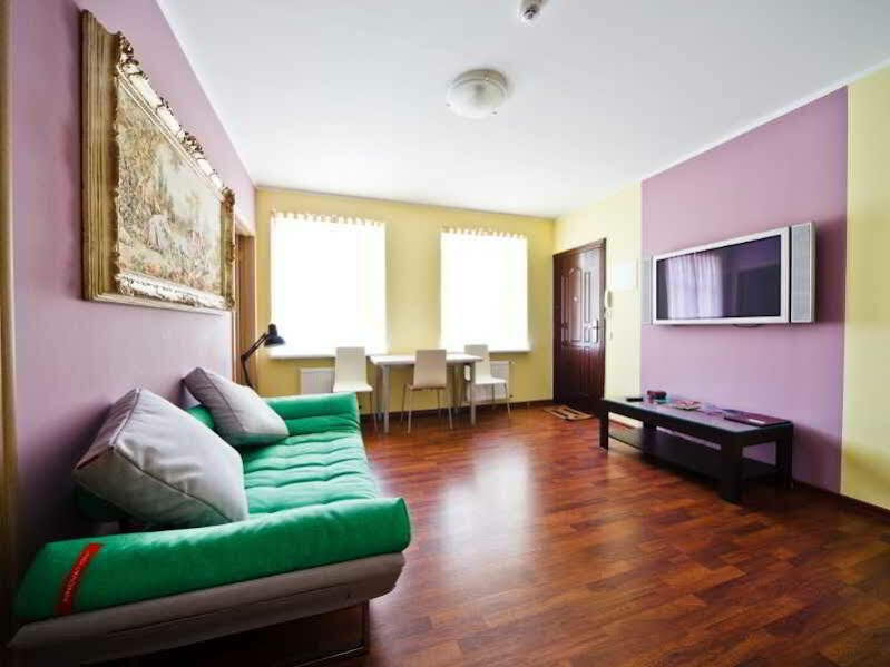 Aparthotel Autosole Рига Екстериор снимка