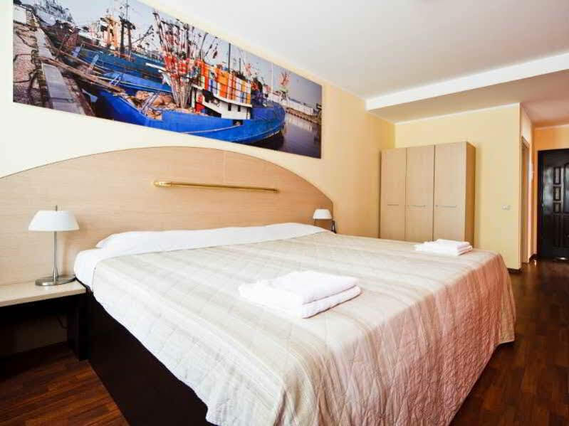 Aparthotel Autosole Рига Екстериор снимка